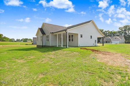 New construction Single-Family house 9133 Raccoon Drive, Middlesex, NC 27557 - photo 5 5