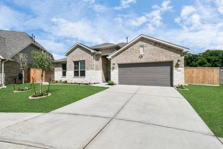 New construction Single-Family house 4747 Great Acre Lane, Fresno, TX 77545 - photo 2 2