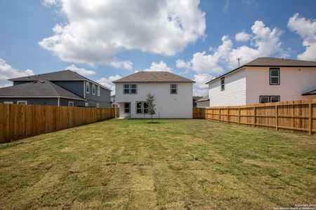 New construction Single-Family house 212 Drew Circle, Seguin, TX 78155 The Murray F- photo 49 49