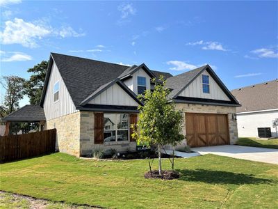 New construction Single-Family house 1028 Gannon Valley, Weatherford, TX 76087 - photo 0