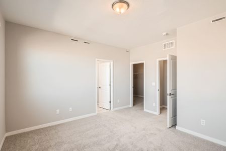 New construction Townhouse house 95 N Vandriver Place, Aurora, CO 80018 - photo 16 16