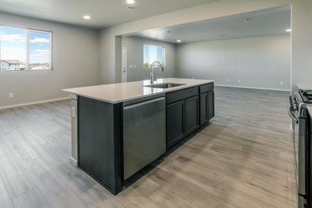 New construction Single-Family house 812 Galloway Drive, Johnstown, CO 80534 - photo 32 32