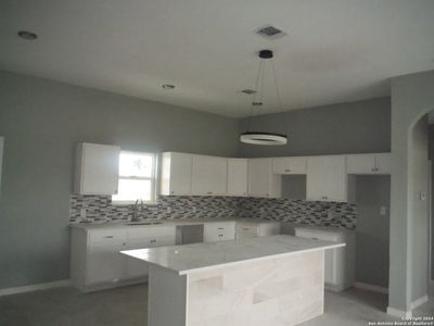 New construction Single-Family house 202 Colonial Ln, La Vernia, TX 78121 - photo 9 9