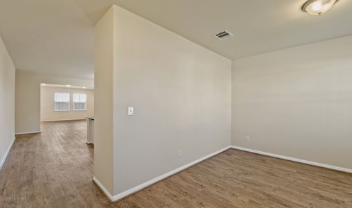 New construction Single-Family house 4827 Legends Bay Drive, Baytown, TX 77523 - photo 5 5