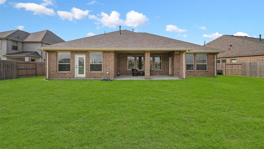 New construction Single-Family house 15015 Lake Shore Avenue, Mont Belvieu, TX 77523 - photo 34 34