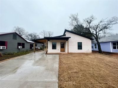 New construction Single-Family house 1013 S First Street, Sherman, TX 75090 - photo 1 1