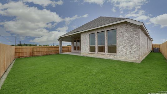 New construction Single-Family house 403 White Oak, Castroville, TX 78009 Design 2476W- photo 7 7