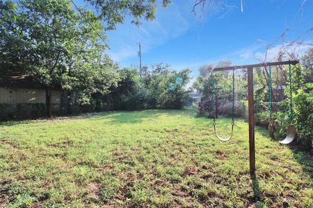 New construction Single-Family house 1207 Hanover Street, Weatherford, TX 76086 - photo 25 25