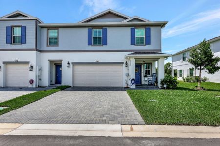 New construction Townhouse house 650 Ne Waters Edge Lane, Unit 1501, Port Saint Lucie, FL 34983 - photo 0