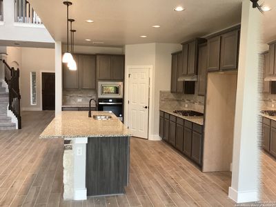 New construction Single-Family house 6919 Comanche Cougar, San Antonio, TX 78233 Wisteria II- photo 5 5