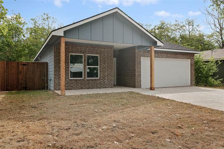 New construction Single-Family house 518 N Clements Street, Gainesville, TX 76240 - photo 26 26
