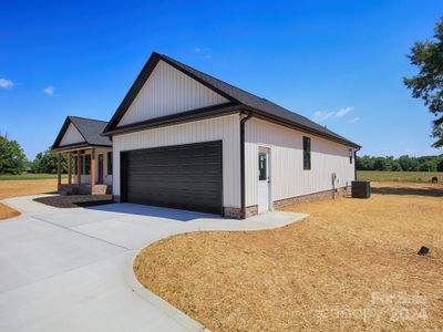 New construction Single-Family house 2664 Mt Olive Church Road, Unit 2, Newton, NC 28658 - photo 16 16