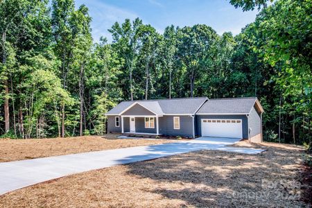 New construction Single-Family house 110 Imperial Heights Road, Statesville, NC 28625 - photo 1 1