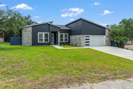 New construction Single-Family house 21811 Oxford Dr, Lago Vista, TX 78645 The Texan- photo 0 0