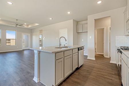 New construction Single-Family house 5003 Canyon Grove Drive, Katy, TX 77493 - photo 18 18