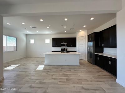 New construction Single-Family house 32589 N Aris Drive, San Tan Valley, AZ 85143 Oracle Plan 5080- photo 5 5