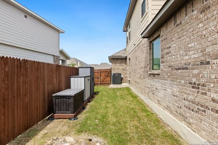 New construction Single-Family house 124 Stag Way, Cibolo, TX 78108 - photo 49 49