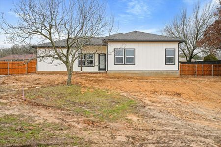New construction Single-Family house 112 Coronado Trail, Weatherford, TX 76087 - photo 27 27