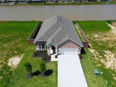 New construction Single-Family house 120 Water Grass Trail, Clute, TX 77531 The Aintree- photo 21 21