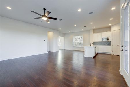 New construction Single-Family house 1531 N Red Bud Ln, Unit 40, Round Rock, TX 78665 - photo 3 3