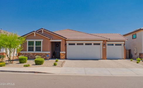 New construction Single-Family house 7535 W Odeum Lane, Phoenix, AZ 85043 - photo 0 0