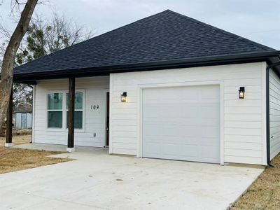 New construction Single-Family house 109 Newton Lane, Gun Barrel City, TX 75156 - photo