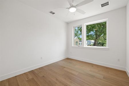 New construction Single-Family house 900 S 2Nd St, Unit 7, Austin, TX 78704 - photo 28 28