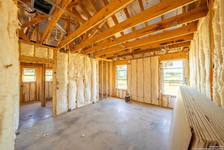 New construction Single-Family house 124 E Magnolia Cir, La Vernia, TX 78121 - photo 7 7