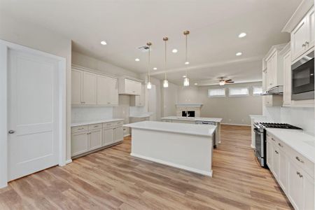 New construction Single-Family house 18307 Tiger Flowers Drive, Conroe, TX 77302 Macalister- photo 0 0