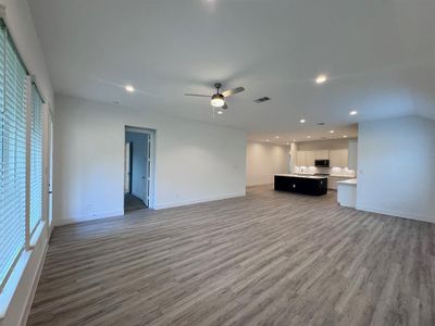 New construction Single-Family house 307 Springfield Terrace Drive, Conroe, TX 77304 Plan 2248- photo 6 6