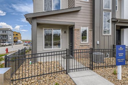 New construction Townhouse house 400 Millwall Circle, Castle Pines, CO 80108 - photo 2 2