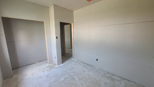 New construction Single-Family house 919 Palo Brea Loop, Hutto, TX 78634 Livingston Homeplan- photo 54 54