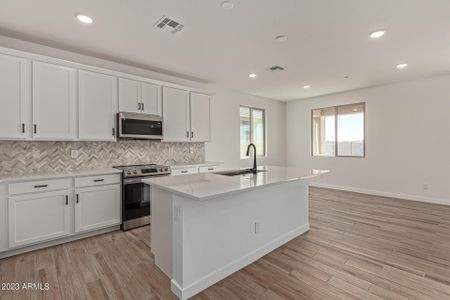 New construction Single-Family house 23393 W Winslow Avenue, Buckeye, AZ 85326 - photo 4 4