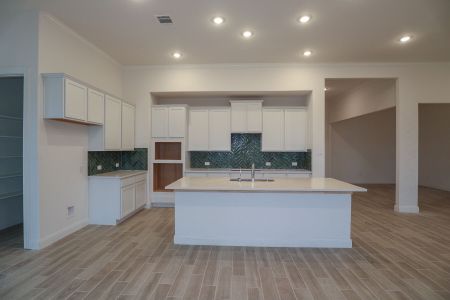 New construction Single-Family house 5216 Estates Oak Way, San Antonio, TX 78263 Sabine- photo 2 2