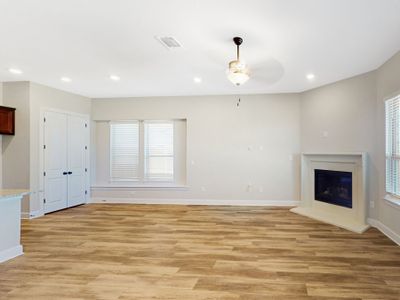 New construction Single-Family house 820 Corvallis Drive, Leander, TX 78641 - photo 10 10