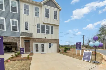 New construction Townhouse house 4343 Reed Creek Drive, Unit 16, Sherrills Ford, NC 28673 - photo 5 5