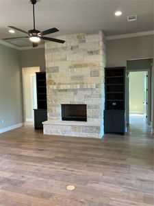 New construction Single-Family house 302 Highland Spring Ln, Georgetown, TX 78633 - photo 24 24