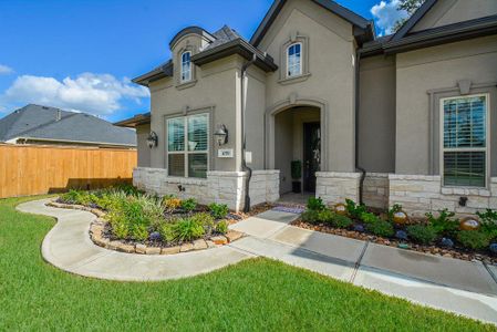 New construction Single-Family house 1059 Lakemont Bend Lane, Pinehurst, TX 77362 - photo 4