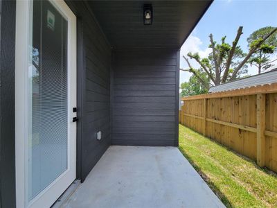 New construction Single-Family house 8807 Parkway Drive, Houston, TX 77088 - photo 28 28