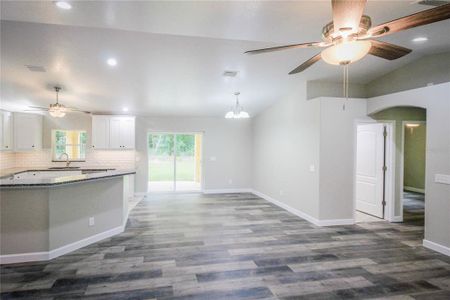 New construction Single-Family house 8972 N Stern Way, Citrus Springs, FL 34434 - photo 3 3