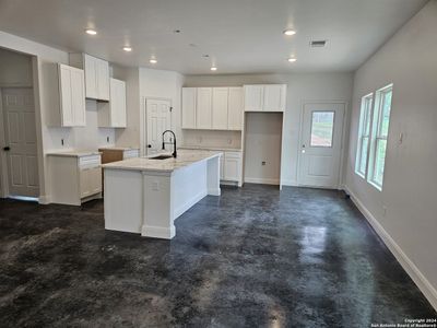 New construction Single-Family house 3615 Western Skies, Spring Branch, TX 78070 - photo 8 8