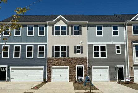 New construction Multi-Family house 822 Parc Townes Drive, Wendell, NC 27591 Linville- photo 2 2