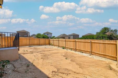 New construction Single-Family house 921 Yellow Ribbon Trail, Jarrell, TX 76537 Plan 2458- photo 30 30