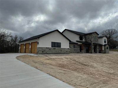 New construction Single-Family house 453 Royal Santana Run, Weatherford, TX 76087 - photo 2 2