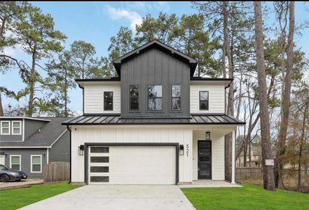 New construction Single-Family house 521 Magnolia Point Drive Drive, Houston, TX 77336 - photo 0