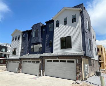 New construction Townhouse house 9695 Browns Peak Circle, Littleton, CO 80125 Panorama- photo 28 28