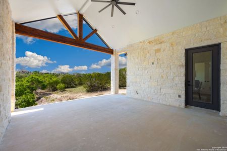 New construction Single-Family house 1030 Bluewater Pl, Spring Branch, TX 78070 - photo 40 40