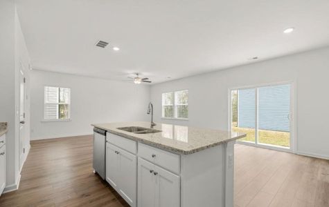 New construction Single-Family house 10003 Deerhaven Parkway, Union City, GA 30213 - photo 7 7