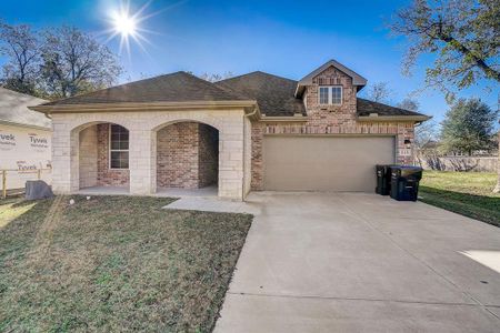New construction Single-Family house 819 Oneal Street, Greenville, TX 75401 - photo 1 1