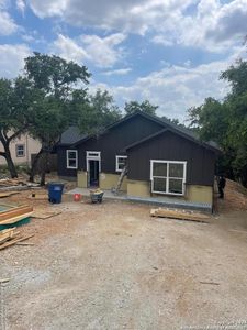 New construction Single-Family house 2213 Waterfront Park, Canyon Lake, TX 78133 - photo 4 4
